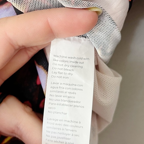 Yitty Shapewear Mesh Me Smoothing Midi Top Butterfly Print Size Large Cropped - Picture 13 of 13